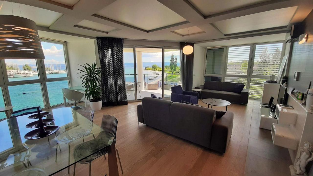 Apartment Iva Omiš Buitenkant foto