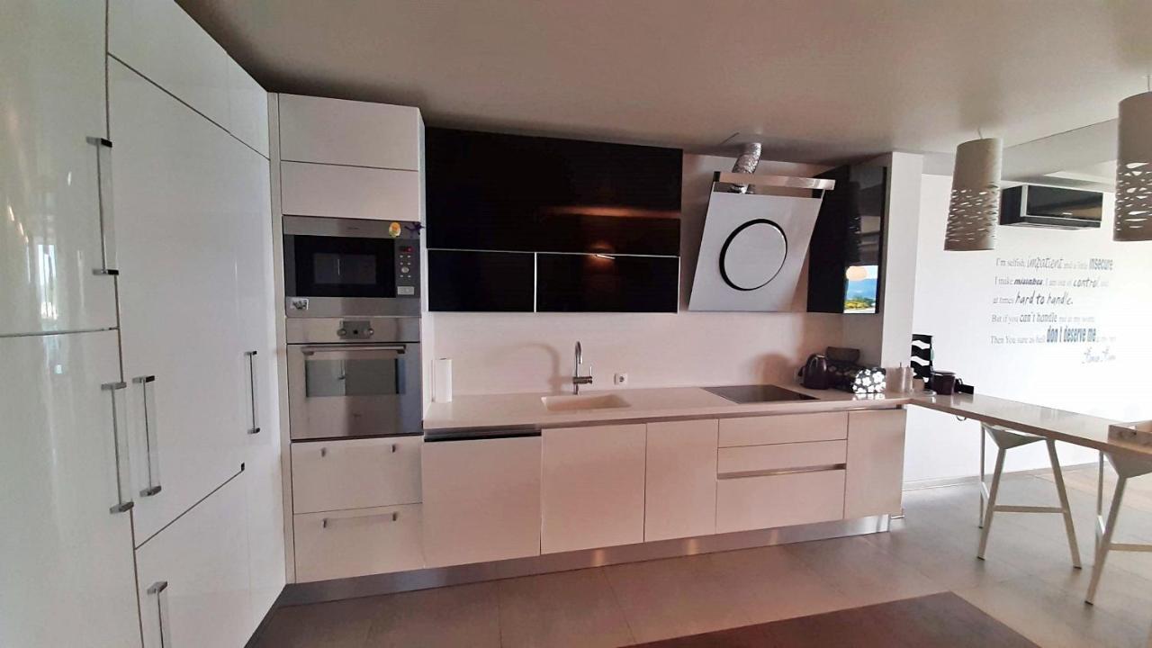 Apartment Iva Omiš Buitenkant foto